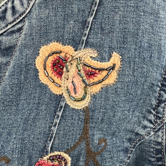 Out of the Blue J. Jill denim collarless embroidered beaded button up top M - Picture 5 of 10